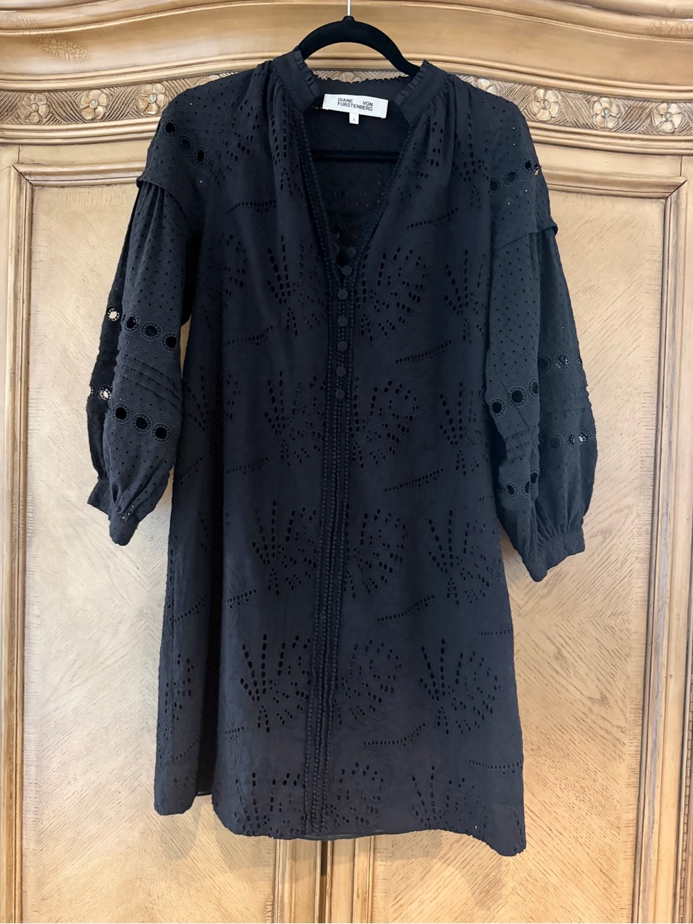 🦋Diane Von Furstenberg Black Dress